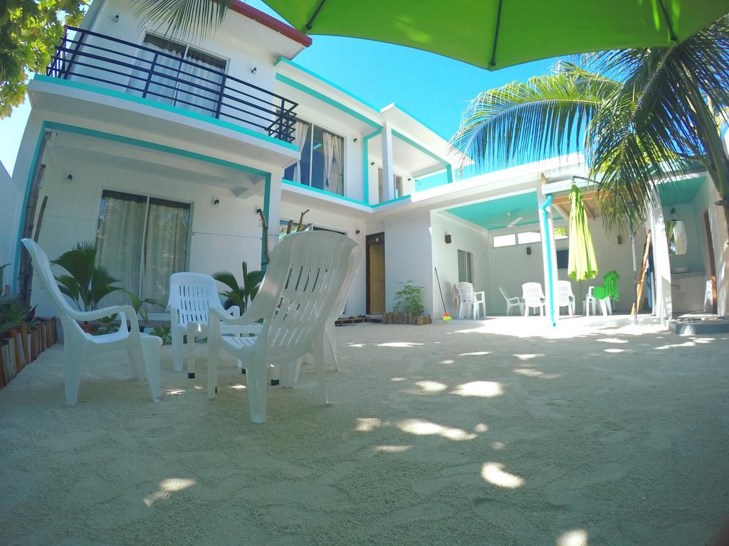 Rasdhoo 拉斯杜环礁蓝水旅馆酒店 外观 照片